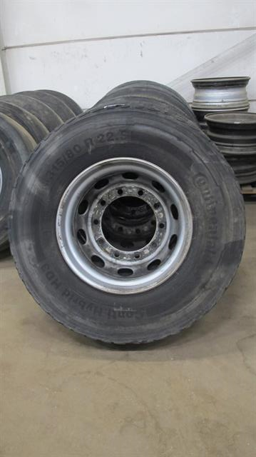 Werkplaats toebehoren  vrachtwagenband met velg / 8 stuks 