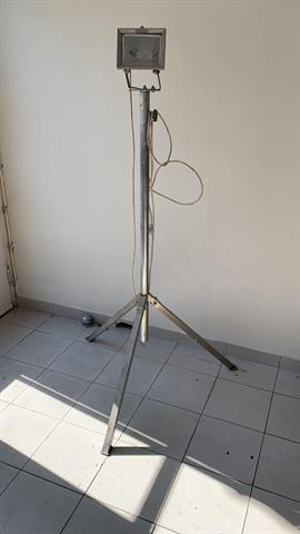 Diversen bouwlamp op statief