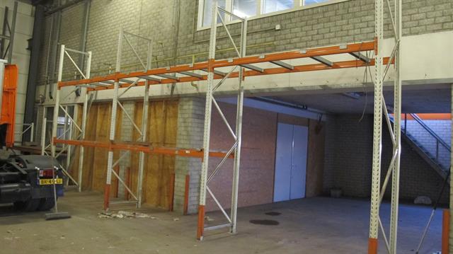 Magazijnstelling palletstelling 6 staanders en 12 liggers