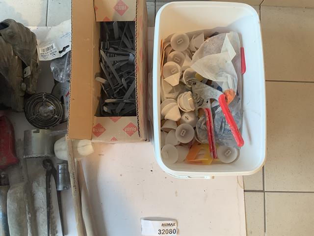 Diversen tegel gereedschap