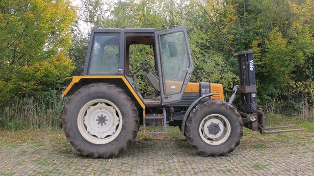 tractor Renault 85.14 TX